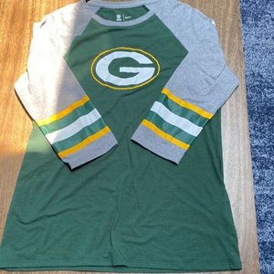 Womens Nike Green Bay Packers Medium 3/4 Length Shirt